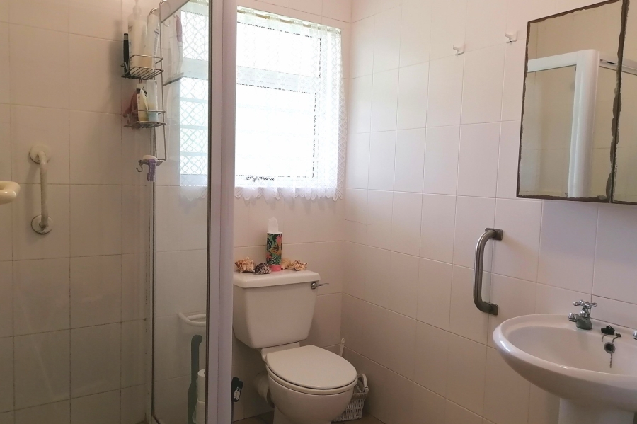 2 Bedroom Property for Sale in Stilbaai Wes Western Cape